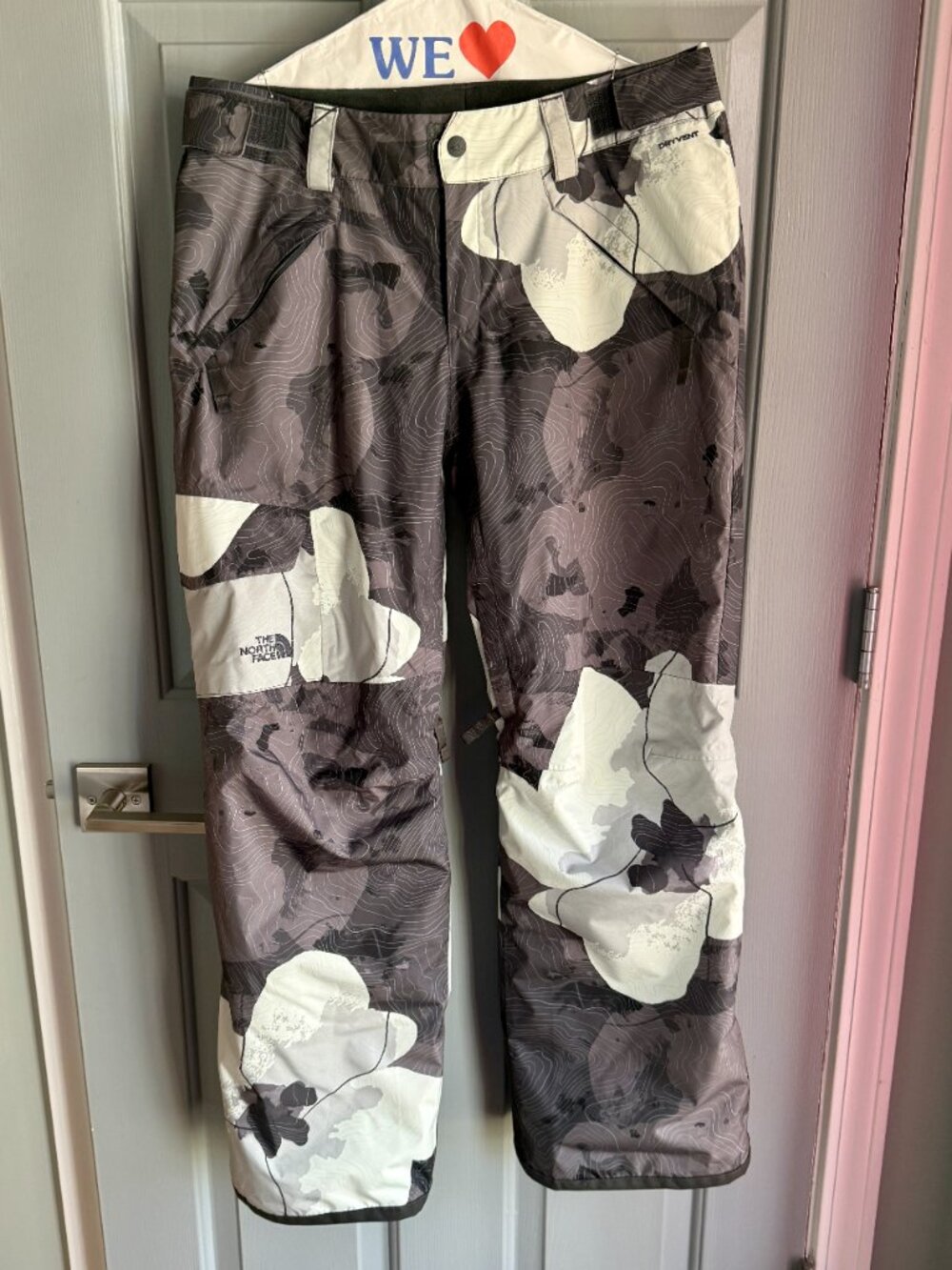 Women’s North Face Ski Snowboard Snow Shoe Pants - Medium - Gray & White Floral